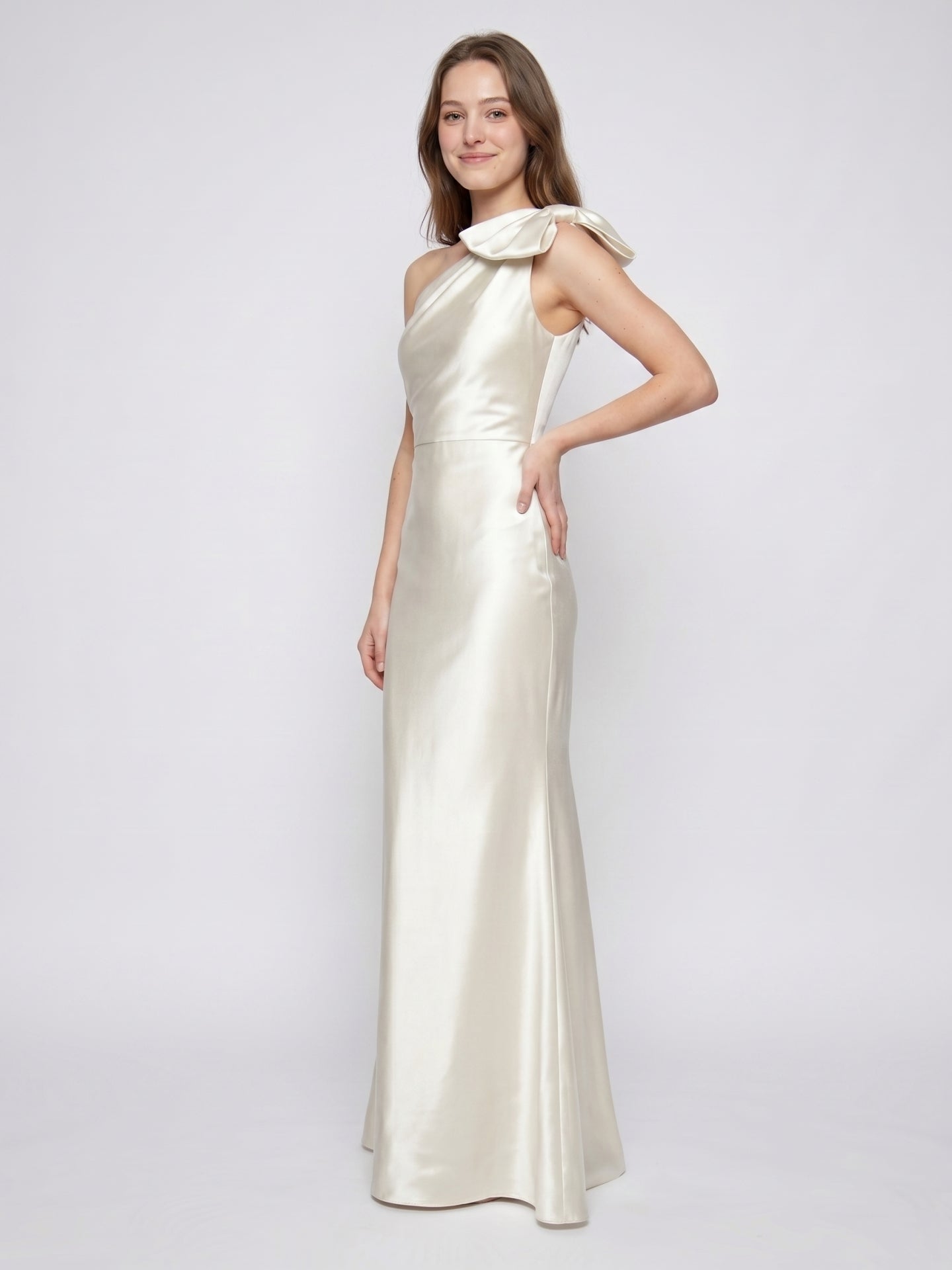 Ivory Satin Trumpet One Shoulder Back Zip Floor-Length Bridesmaid Dress with Bow Detail - Curvevia