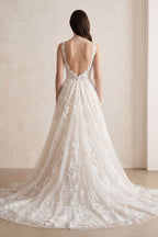 Ivory V-Neck A-Line Tulle Wedding Dress with Pockets - Curvevia