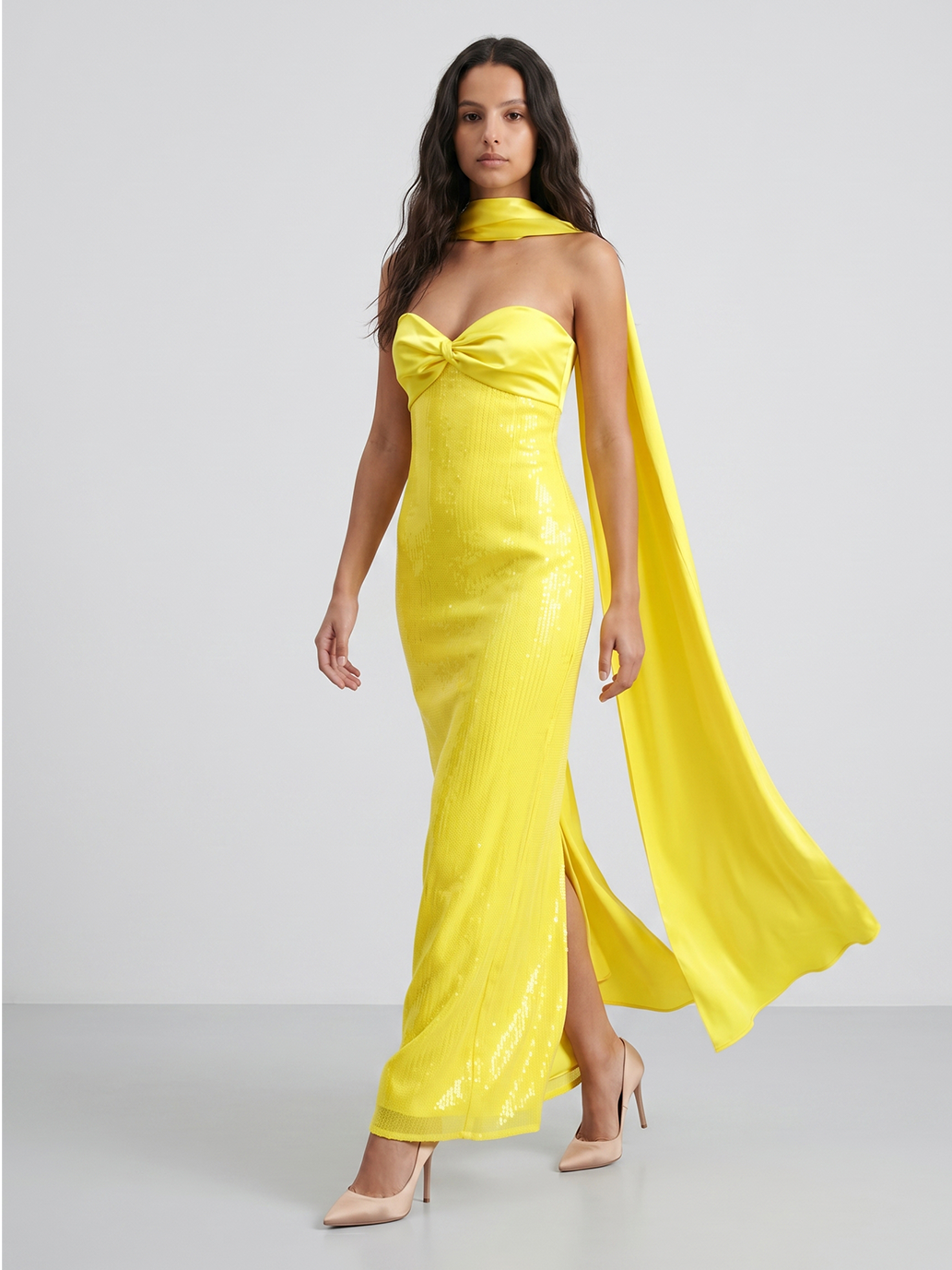 Lemon Satin Column Square Neck Backless Floor-Length Bridesmaid Dress - Curvevia