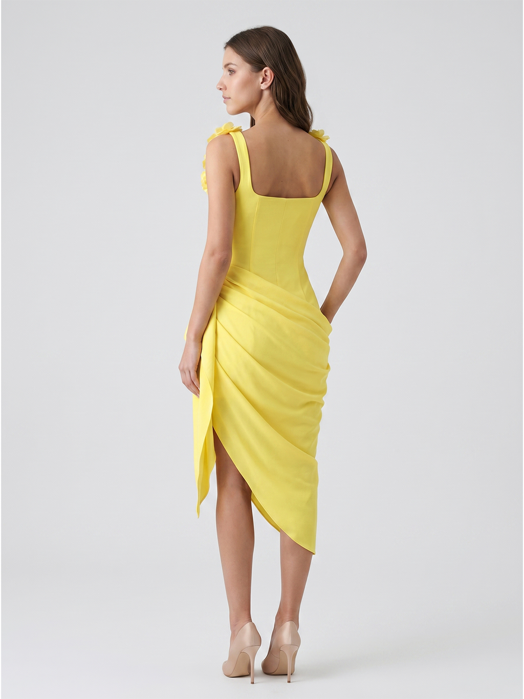Lemon Stretch Knit Sheath Scoop Neck Backless Knee-Length Bridesmaid Dress with 3D Flower - Curvevia