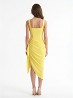 Lemon Stretch Knit Sheath Scoop Neck Backless Knee-Length Bridesmaid Dress with 3D Flower - Curvevia