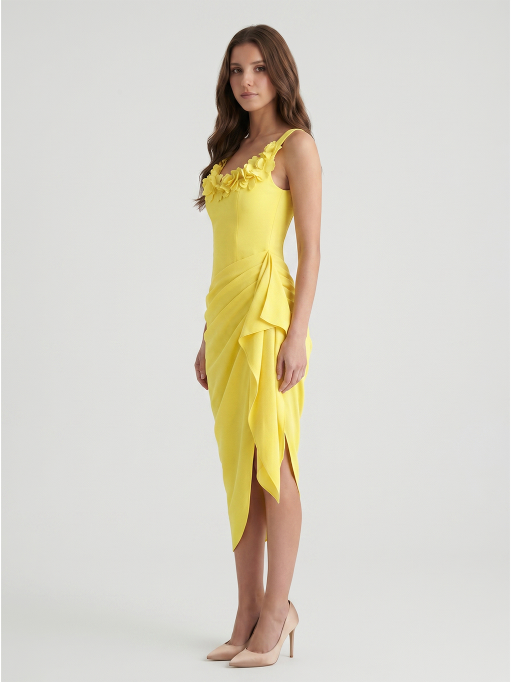 Lemon Stretch Knit Sheath Scoop Neck Backless Knee-Length Bridesmaid Dress with 3D Flower - Curvevia