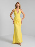 Lemon Tulle Sheath V-Neck Backless Floor-Length Formal Dress with Pleating - Curvevia