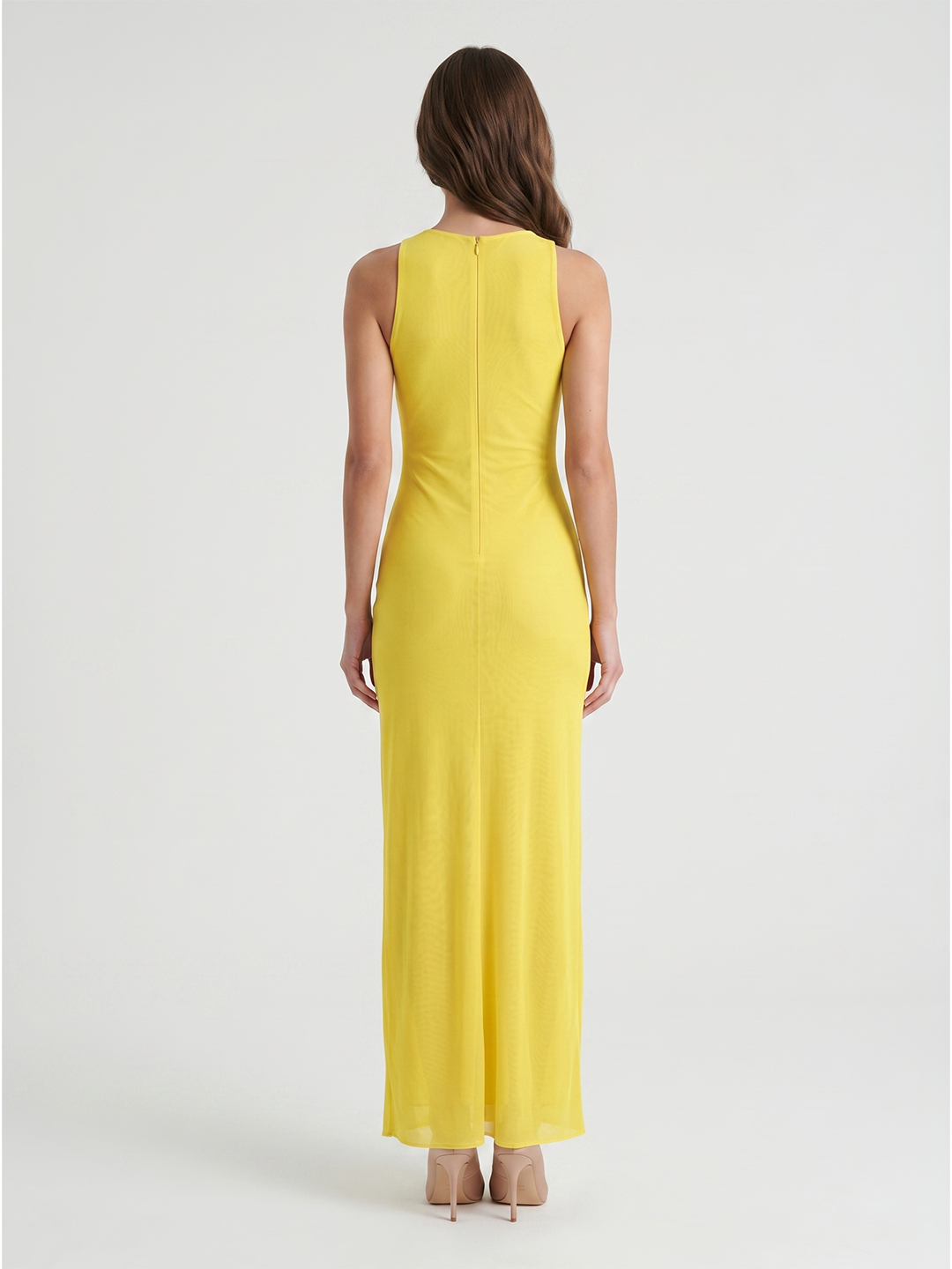 Lemon Tulle Sheath V-Neck Side Zip Floor Bridesmaid Dress with Pleats - Curvevia