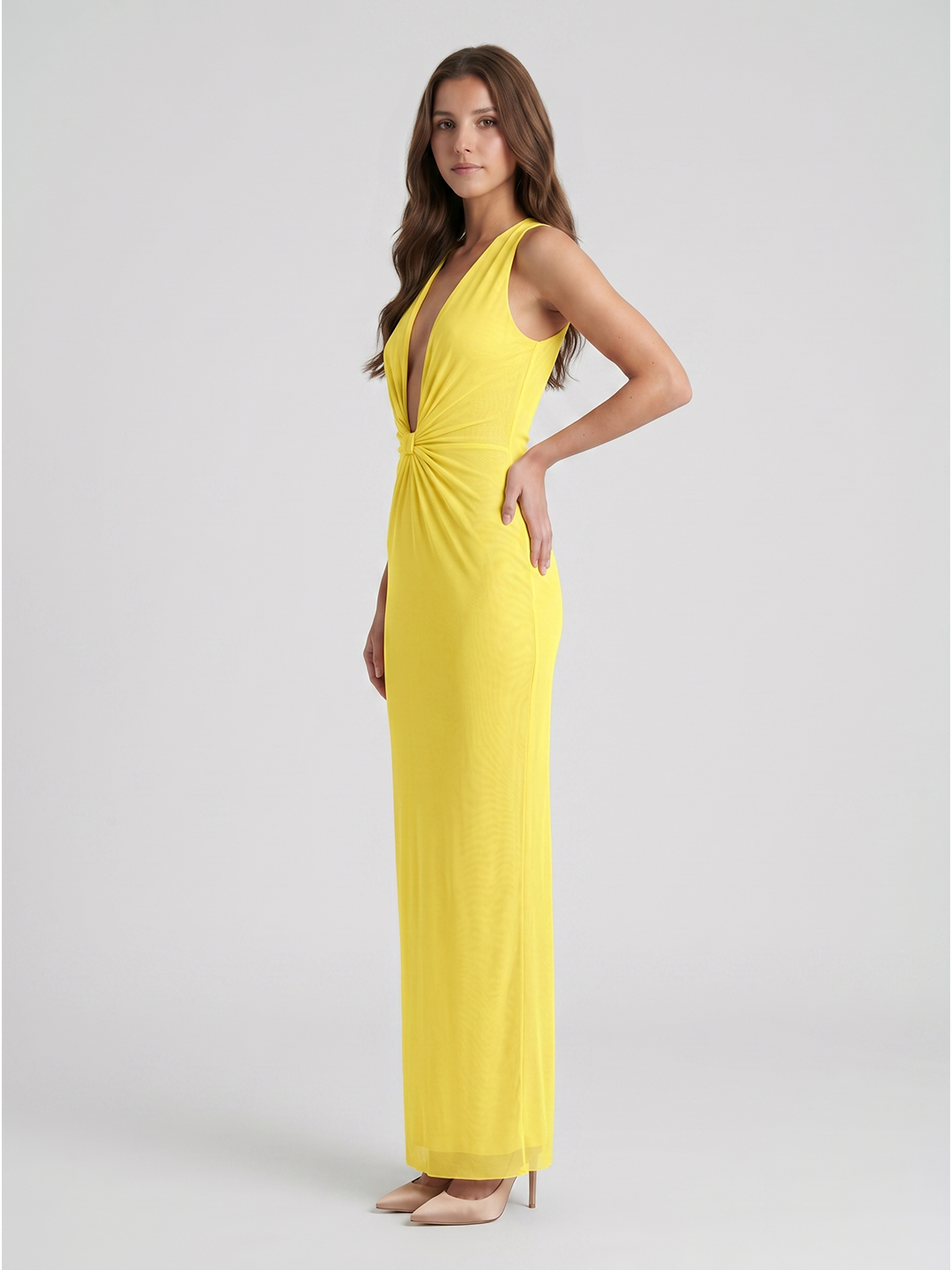 Lemon Tulle Sheath V-Neck Side Zip Floor Bridesmaid Dress with Pleats - Curvevia