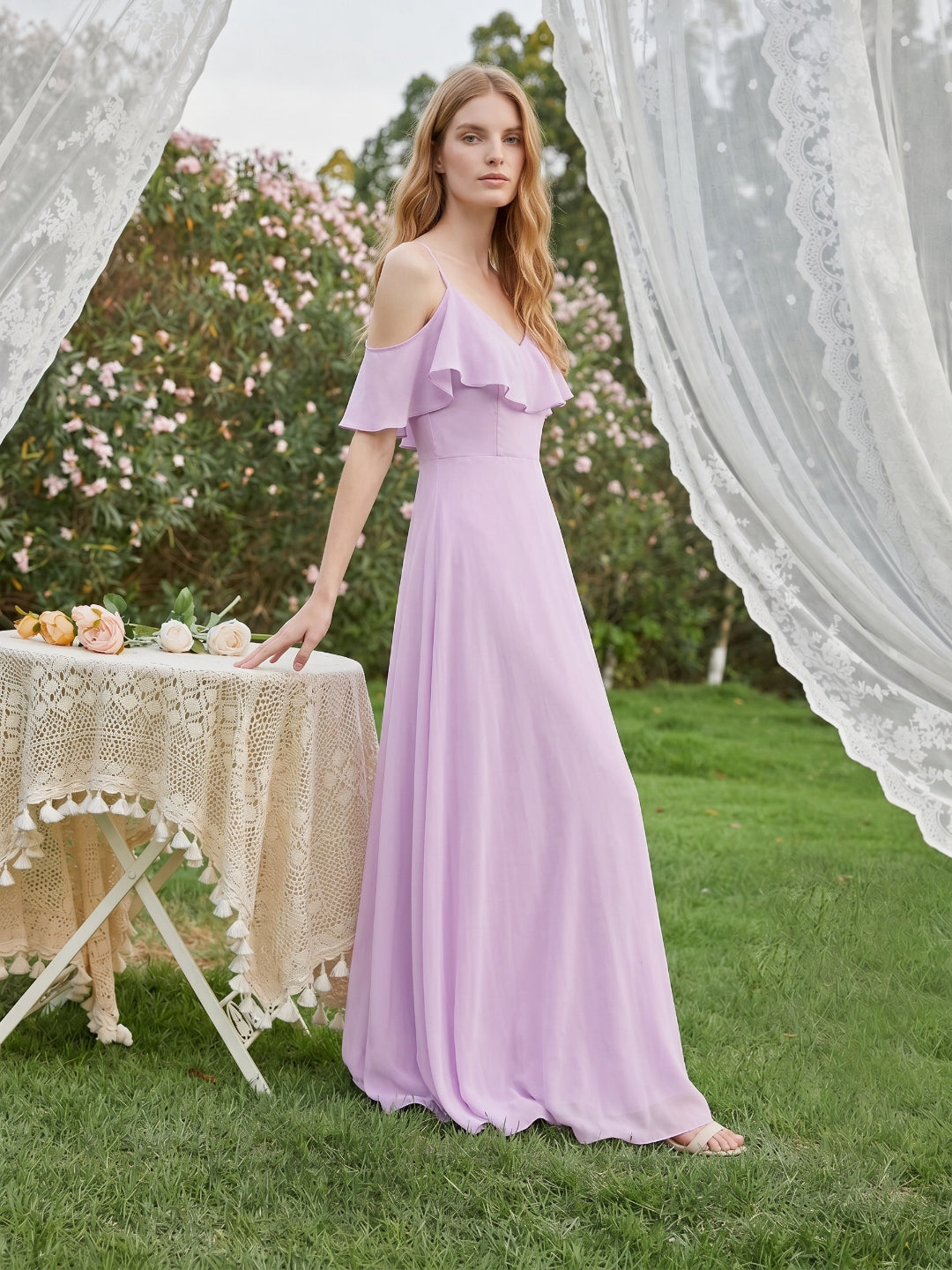 Lilac Chiffon A-Line V-Neck Back Zip Floor-Length Bridesmaid Dress with Pleated Details - Curvevia