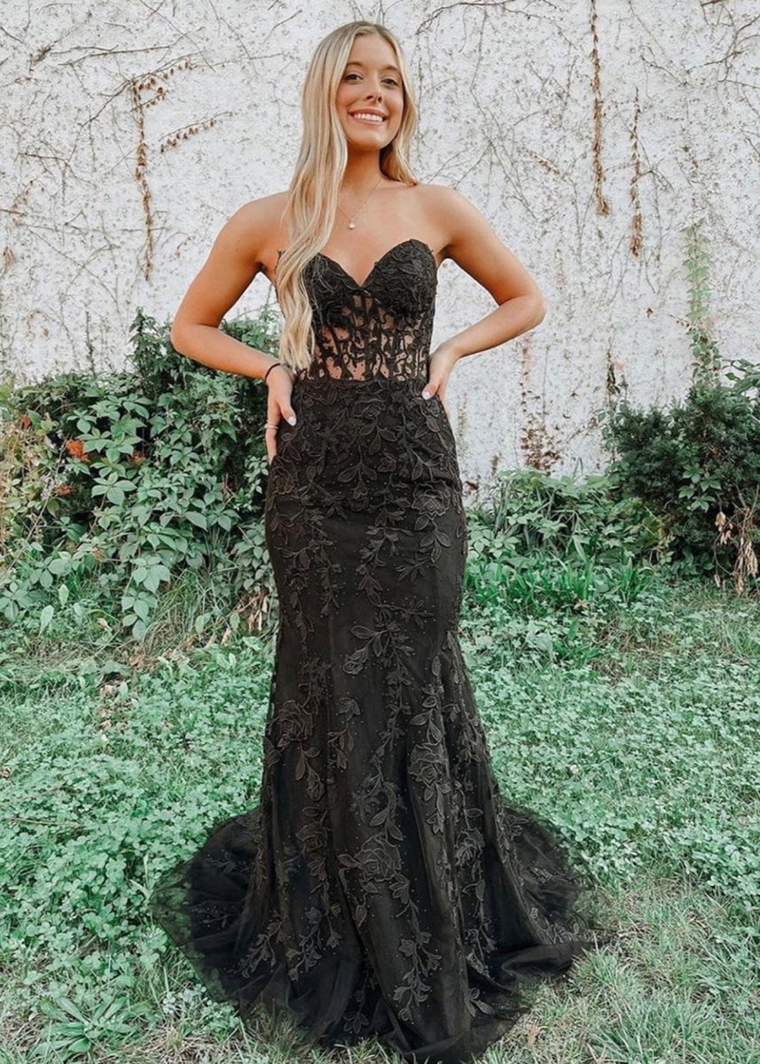 Mermaid Strapless Lace Evening Dress With Appliques - Curvevia