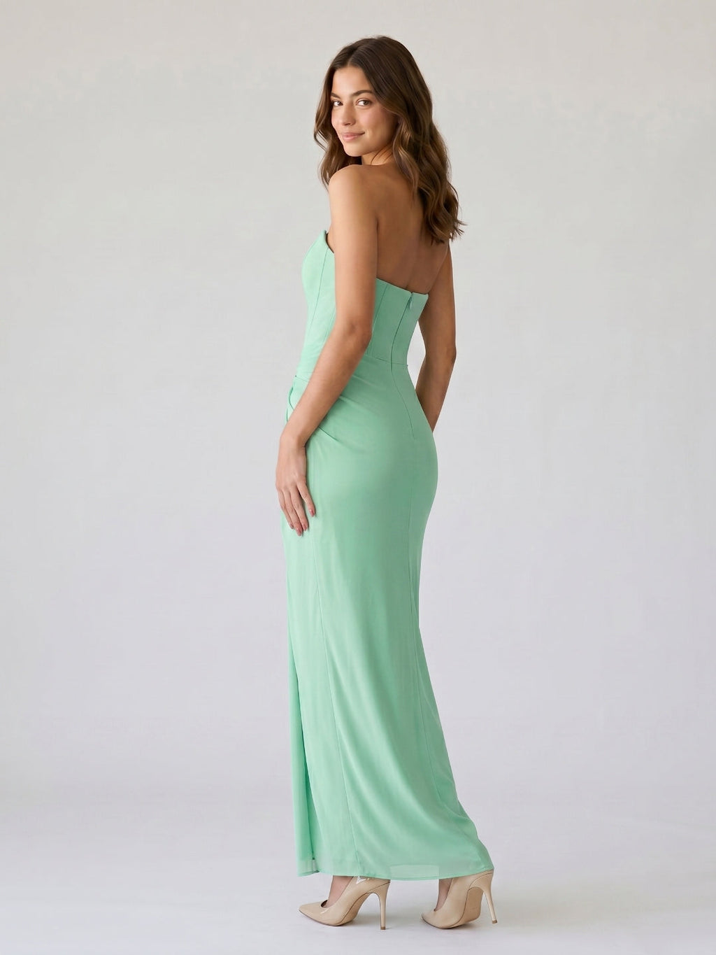 Mint Green Chiffon Sheath Straight Neck Backless Floor-Length Formal Dress with Pleating - Curvevia