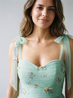 Mint Green Tulle A-Line Sweetheart Back Zip Short Homecoming Dress with Floral Appliques - Curvevia