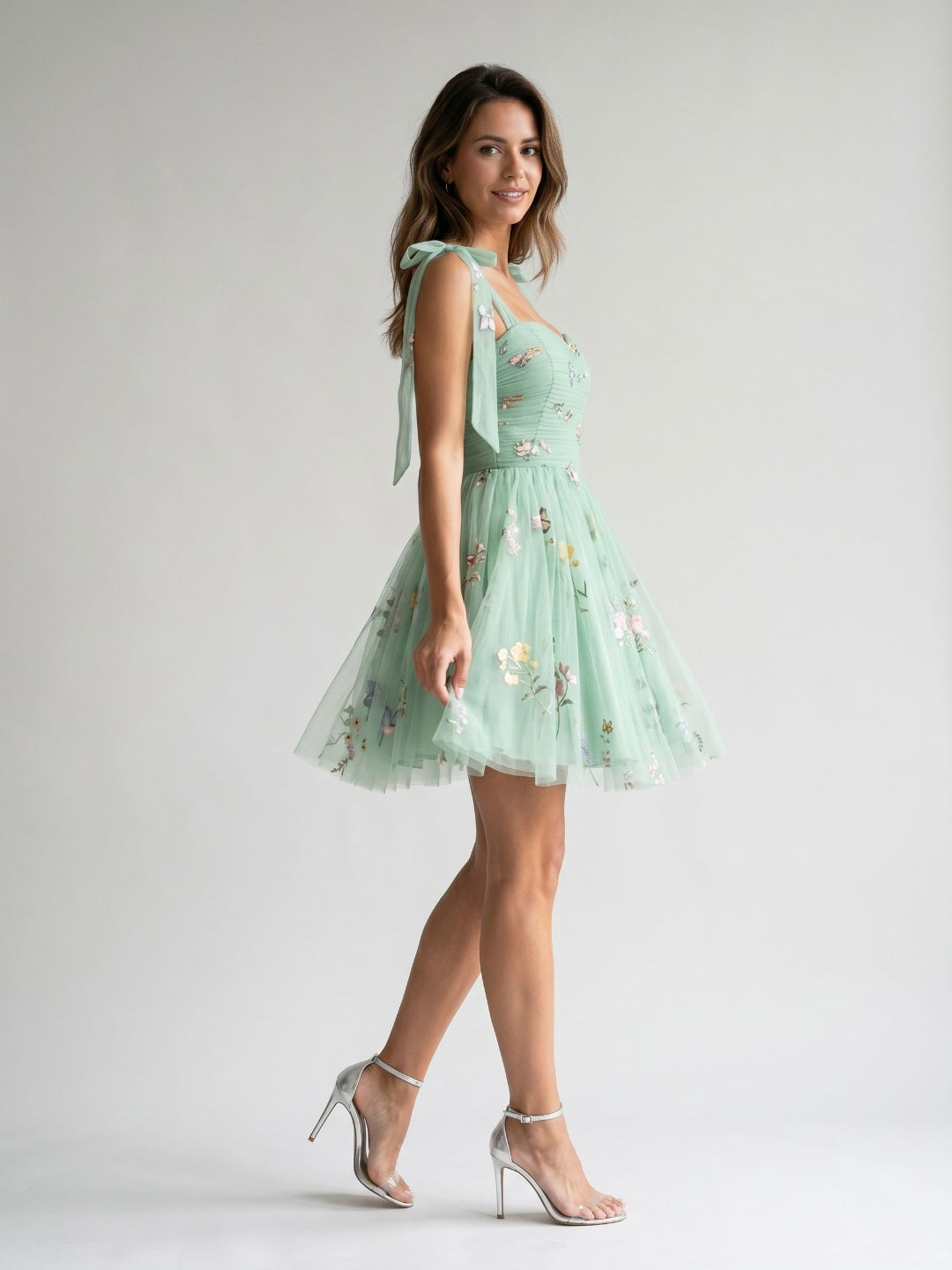 Mint Green Tulle A-Line Sweetheart Back Zip Short Homecoming Dress with Floral Appliques - Curvevia