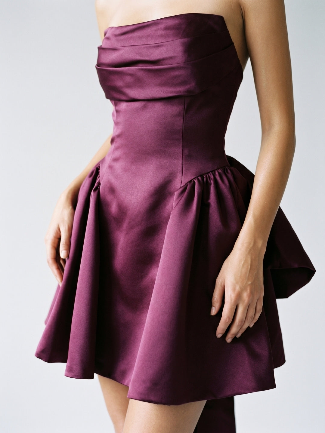 Mulberry Satin A-Line Straight Neck Criss-Cross Straps Short Homecoming Dress with Pleating - Curvevia