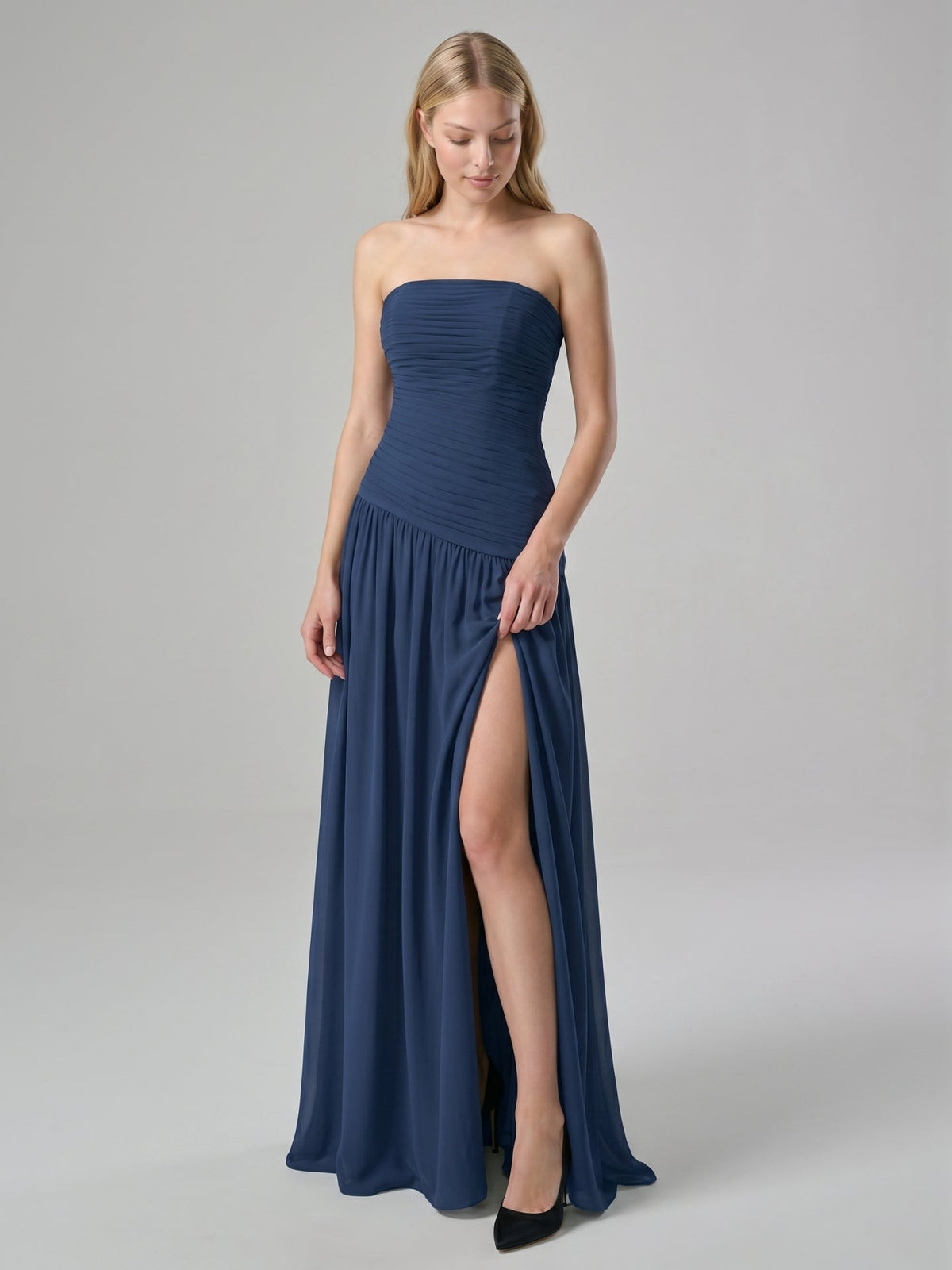 Navy Blue Chiffon A-Line Straight Neck Side Zip Floor-Length Bridesmaid Dress with Pleating - Curvevia