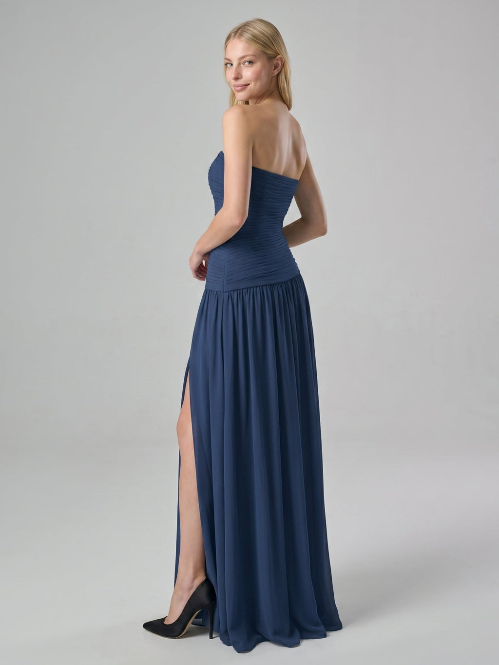 Navy Blue Chiffon A-Line Straight Neck Side Zip Floor-Length Bridesmaid Dress with Pleating - Curvevia