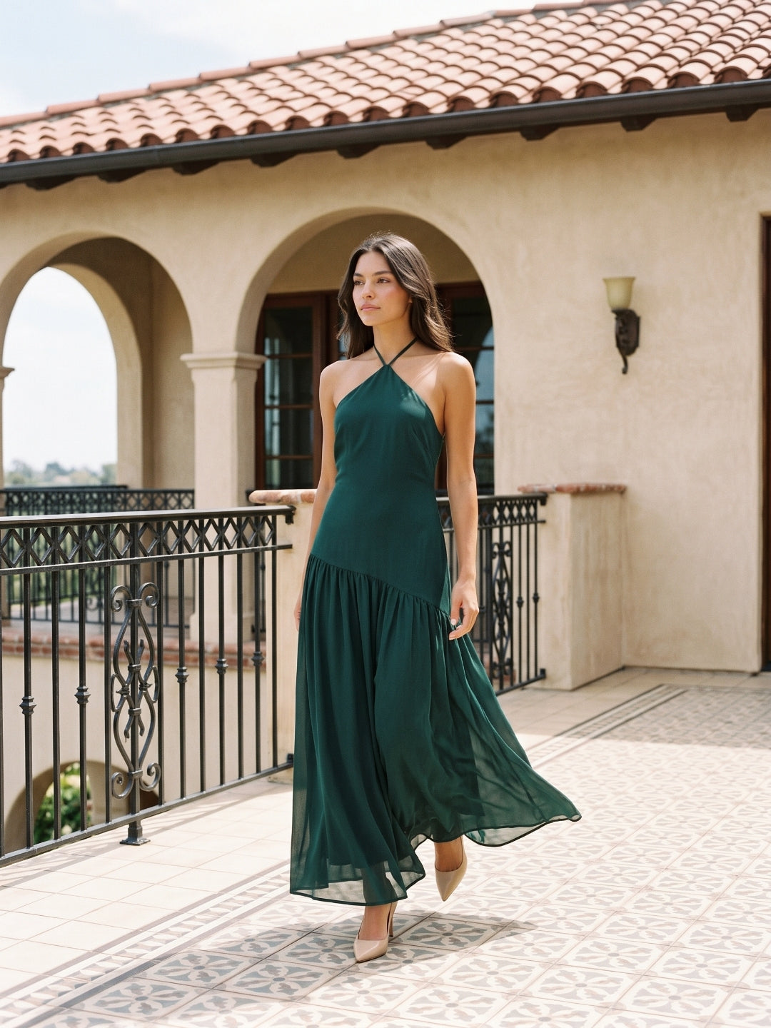 Peacock Chiffon Column Halter Neckline Backless Floor-Length Formal Dress with Pleating - Curvevia