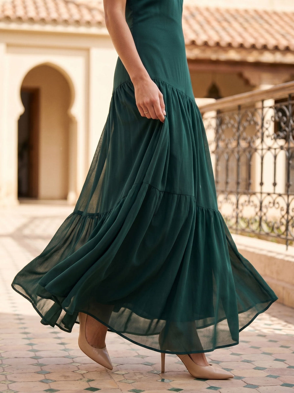 Peacock Chiffon Column Halter Neckline Backless Floor-Length Formal Dress with Pleating - Curvevia