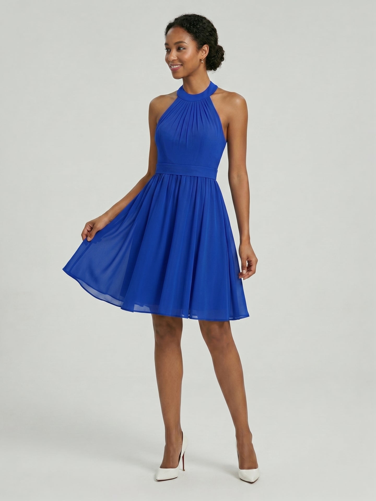 Elegant Royal Blue Chiffon A-Line Halter neckline Backless Knee-Length Bridesmaid Dress - Curvevia