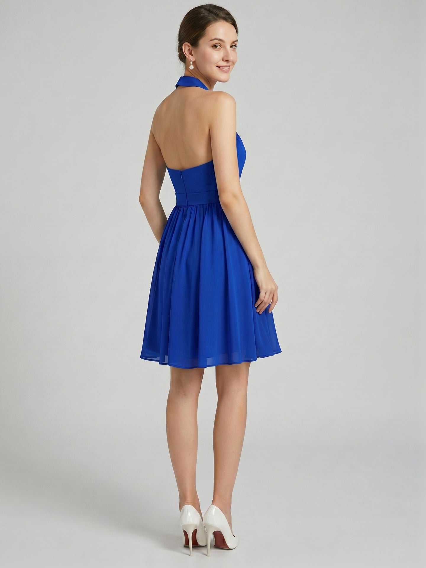 Elegant Royal Blue Chiffon A-Line Halter neckline Backless Knee-Length Bridesmaid Dress - Curvevia