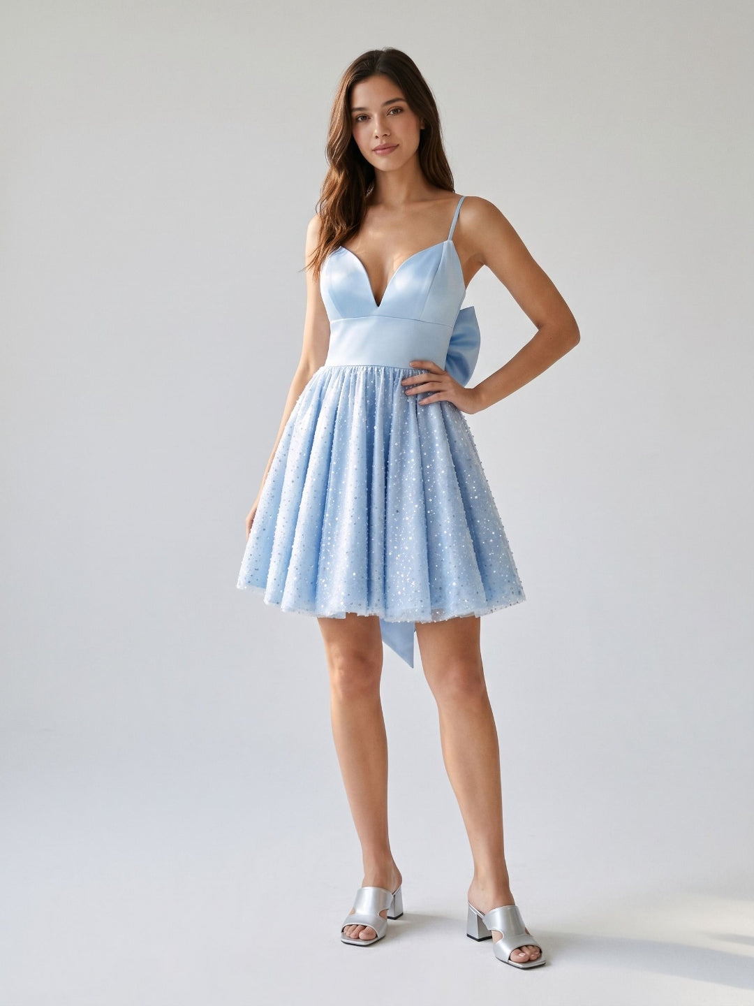 Sky Blue Satin A-Line Sweetheart V-Back Short Homecoming Dress with Bow - Curvevia