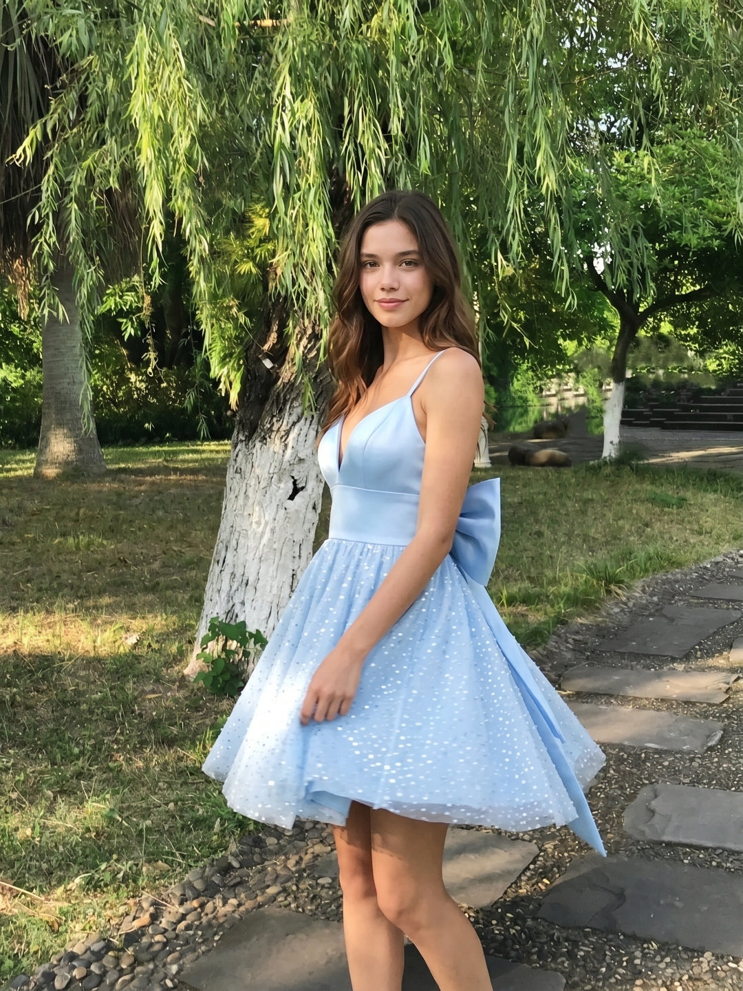 Sky Blue Satin A-Line Sweetheart V-Back Short Homecoming Dress with Bow - Curvevia