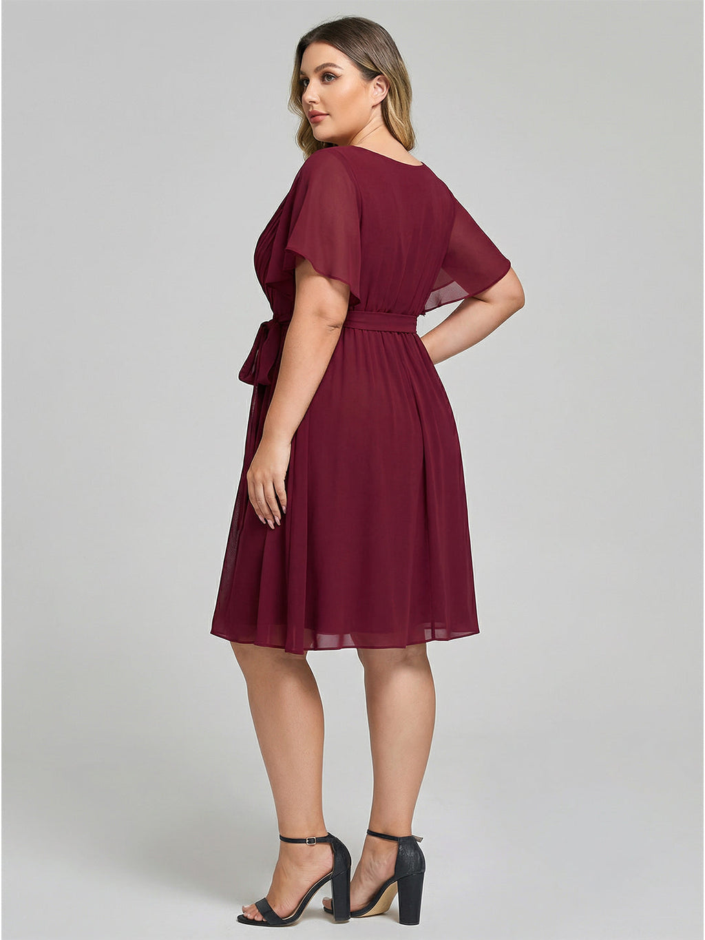 Vintage Cabernet Chiffon A-Line V-Neck Lace-up Knee-Length Plus Size Bridesmaid Dress - Curvevia
