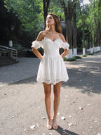 White Lace A-Line Sweetheart Backless Mini Homecoming Dress with Bow - Curvevia