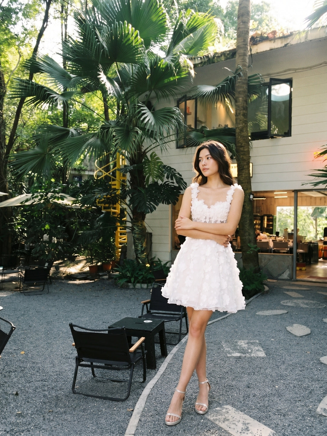 White Lace A-Line Sweetheart Criss-Cross Straps Mini Homecoming Dress with 3D Flowers - Curvevia