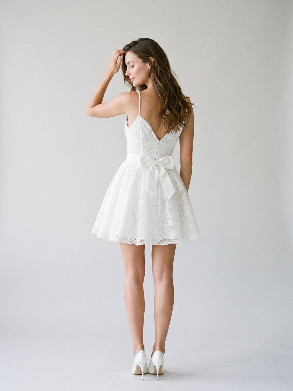 White Lace A-Line V-Neck Backless Short Homecoming Dress with Bow - Curvevia