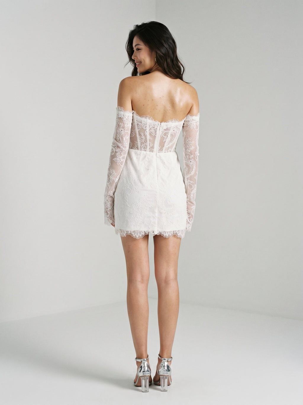 White Lace Column Sweetheart Illusion Mini Homecoming Dress - Curvevia