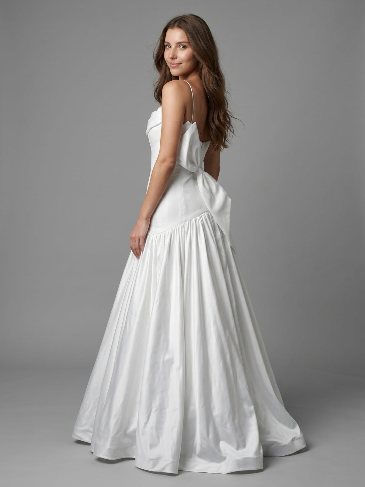 White Matte Satin Sheath Straight Neck Backless Floor-Length Bridesmaid Dress with Bow - Curvevia