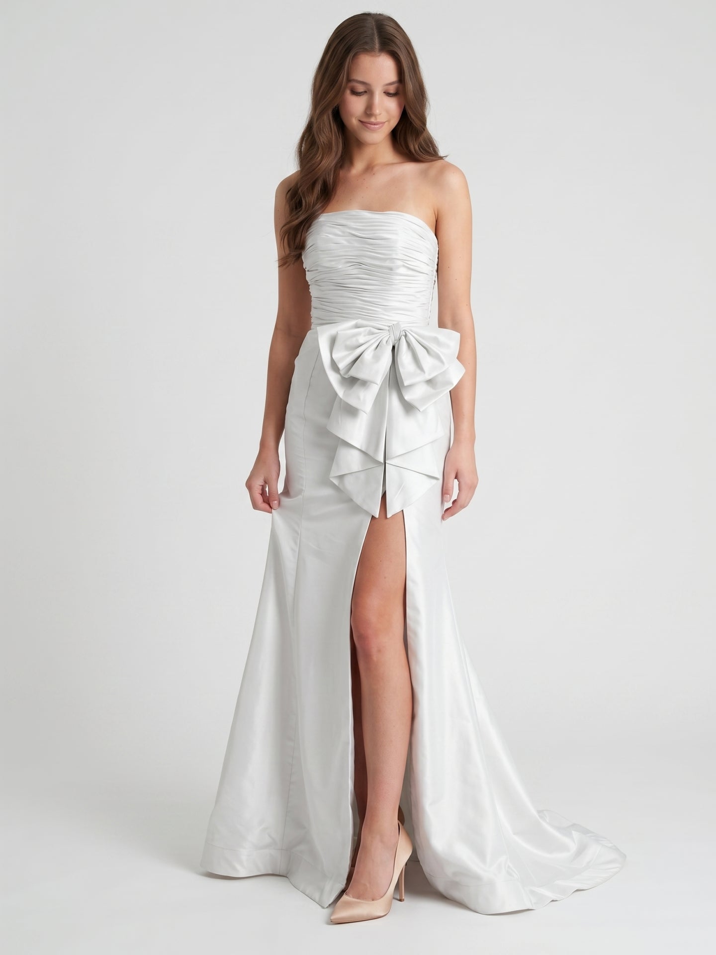 White Matte Satin Sheath Straight Neck Backless Floor-Length Bridesmaid Dress with Bow - Curvevia
