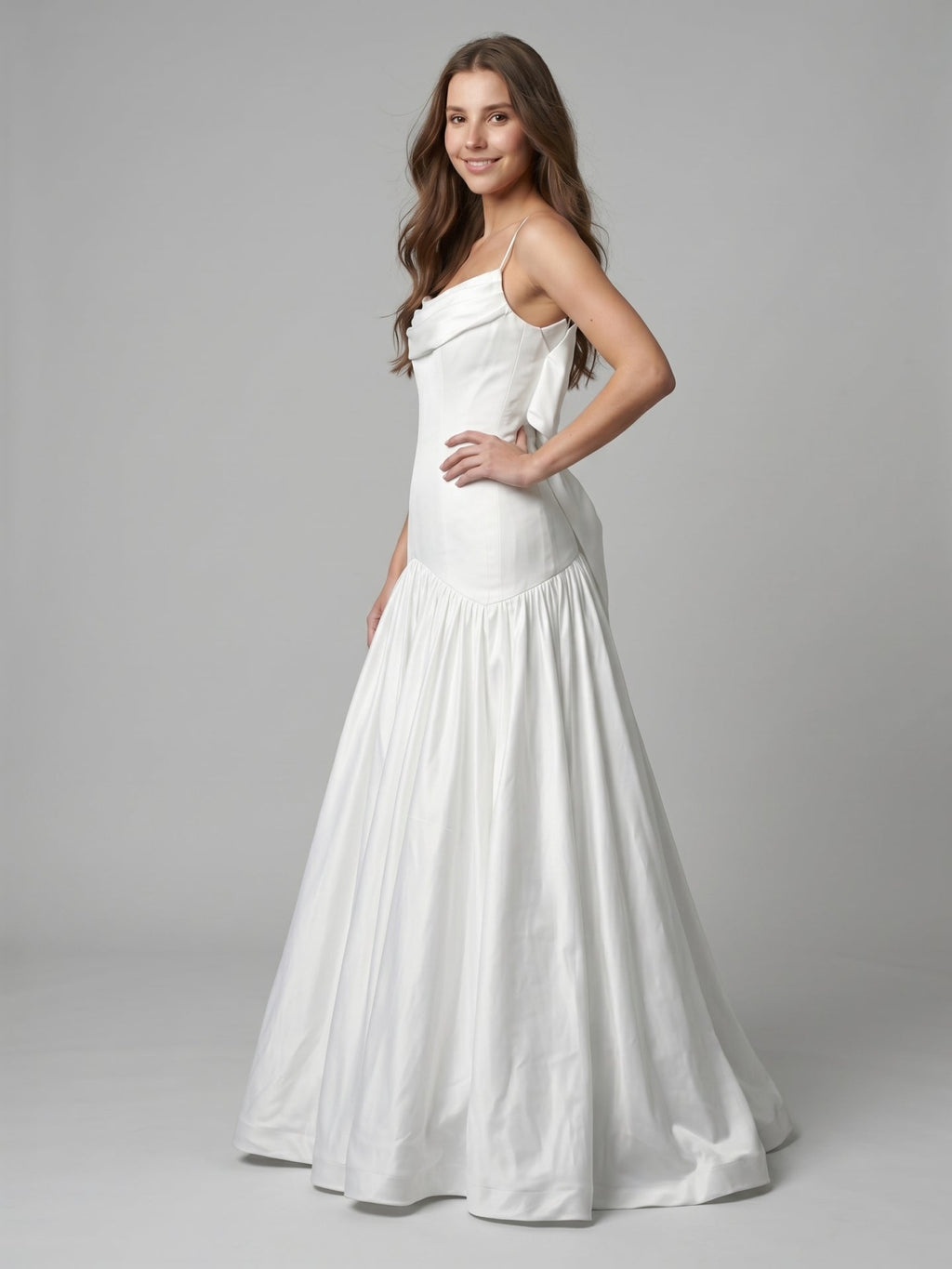 White Matte Satin Sheath Straight Neck Backless Floor-Length Bridesmaid Dress with Bow - Curvevia