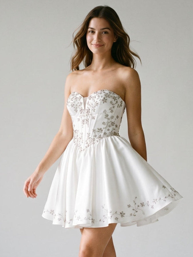 White Satin A-Line Sweetheart Criss-Cross Straps Short Homecoming Dress with Beading - Curvevia