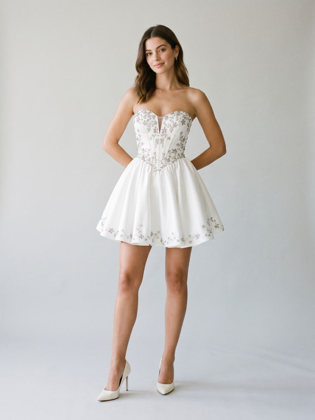 White Satin A-Line Sweetheart Criss-Cross Straps Short Homecoming Dress with Beading - Curvevia