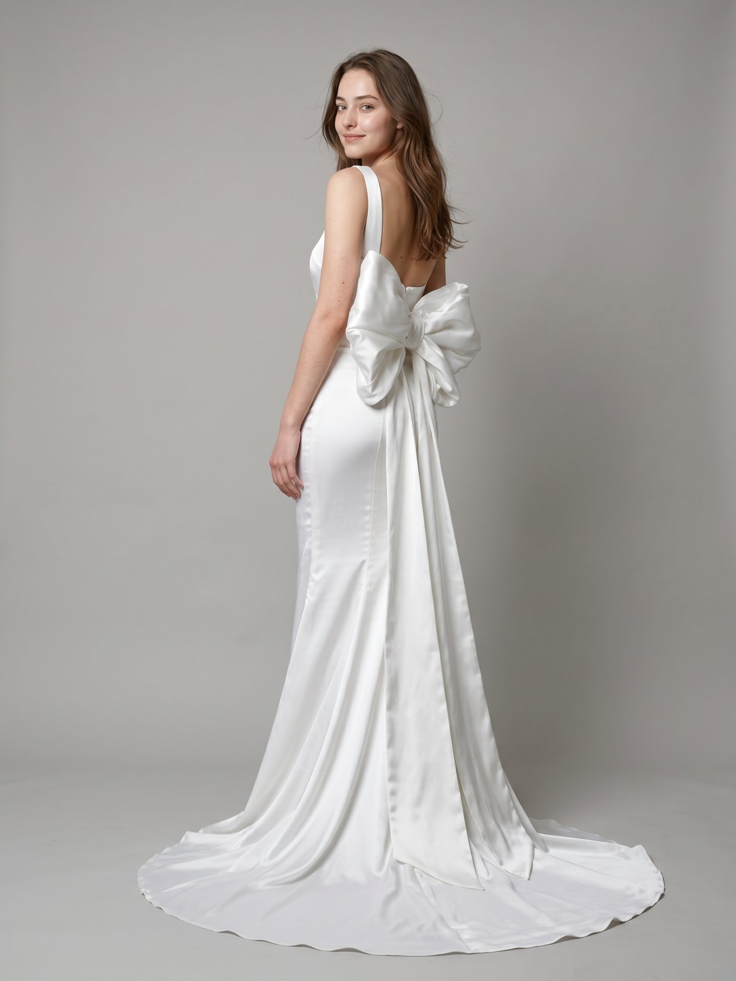 White Satin Mermaid Square Neck Backless Floor-Length Bridesmaid Dress with Bow - Curvevia