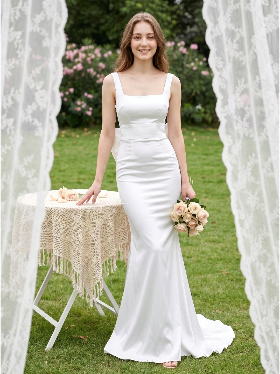 White Satin Mermaid Square Neck Backless Floor-Length Bridesmaid Dress with Bow - Curvevia