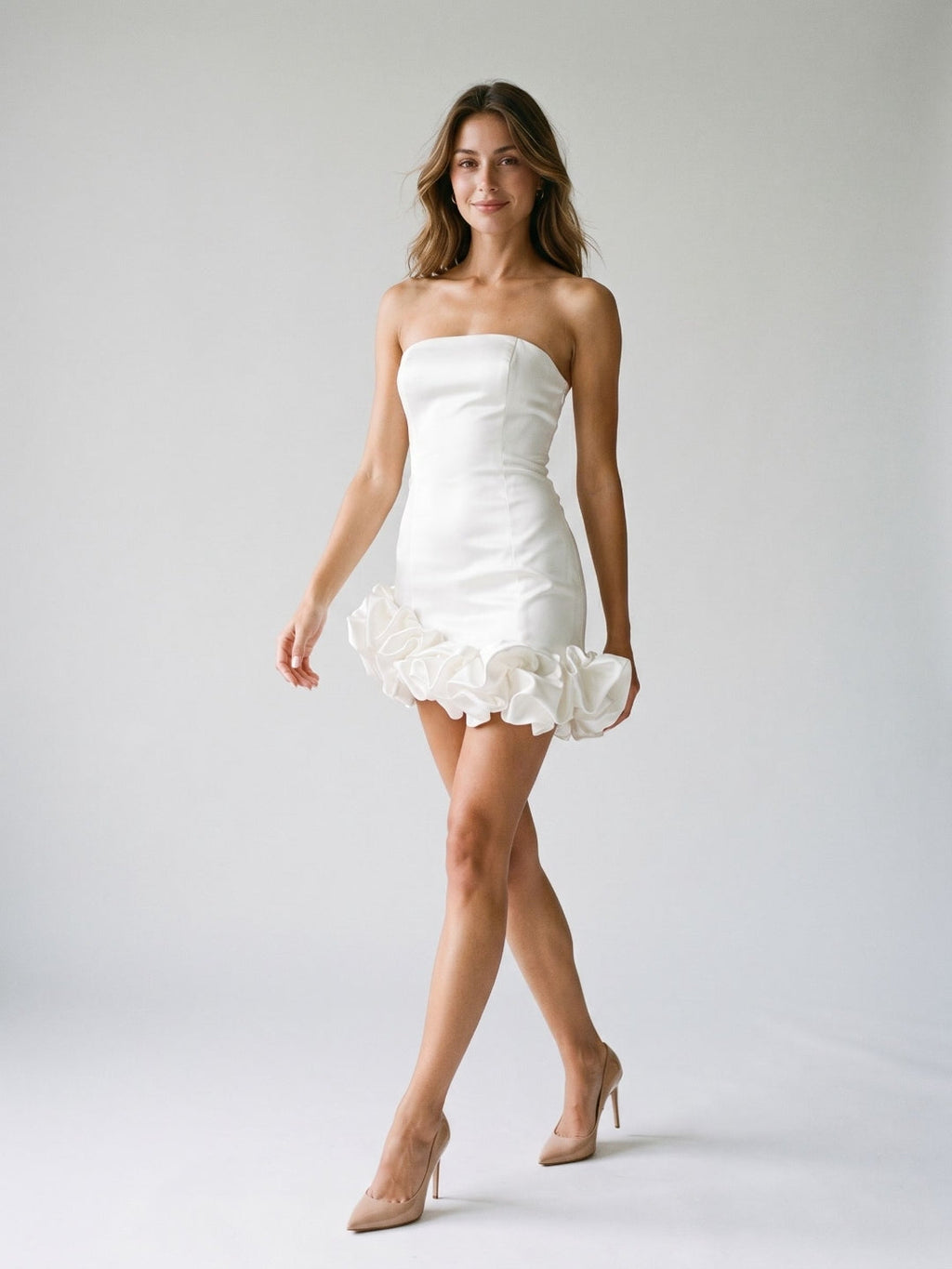White Satin Sheath Straight Neck Back Zip Short Dress - Curvevia