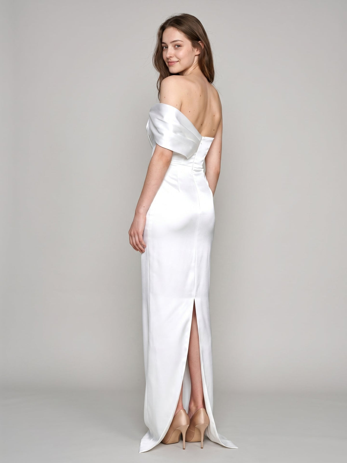 White Satin Sheath Straight Neck Backless Floor-Length Bridesmaid Dress with Bow - Curvevia