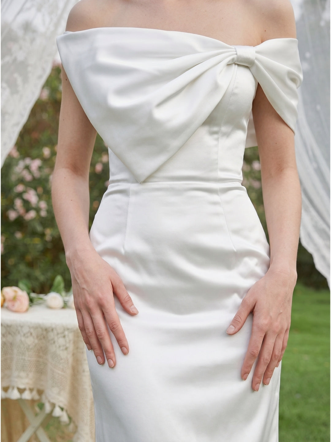 White Satin Sheath Straight Neck Backless Floor-Length Bridesmaid Dress with Bow - Curvevia