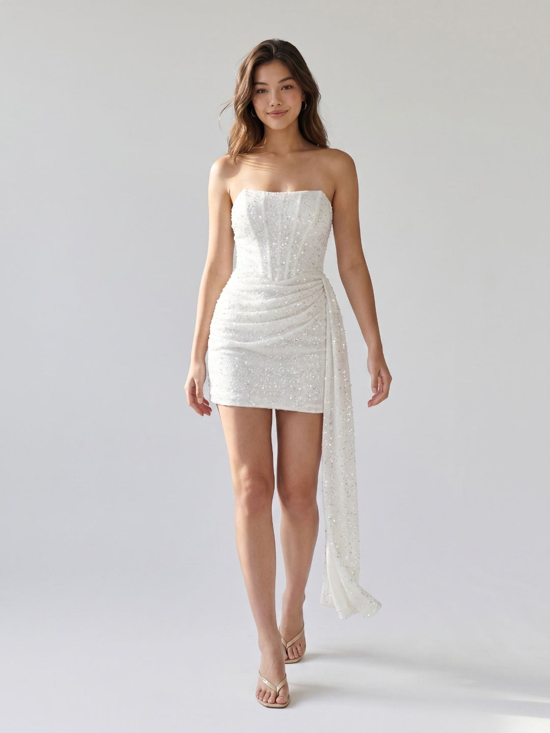 White Sequins Sheath Straight Neck Backless Mini Homecoming Dress - Curvevia