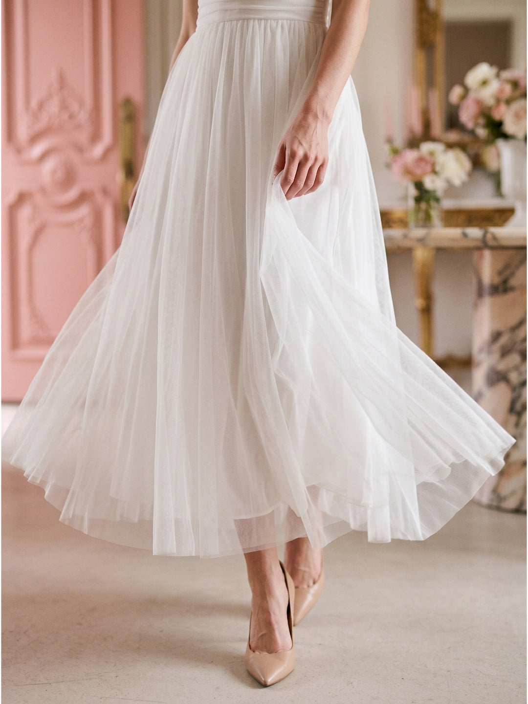 White Tulle A-Line Straight Neck Backless Ankle-Length Bridesmaid Dress - Curvevia