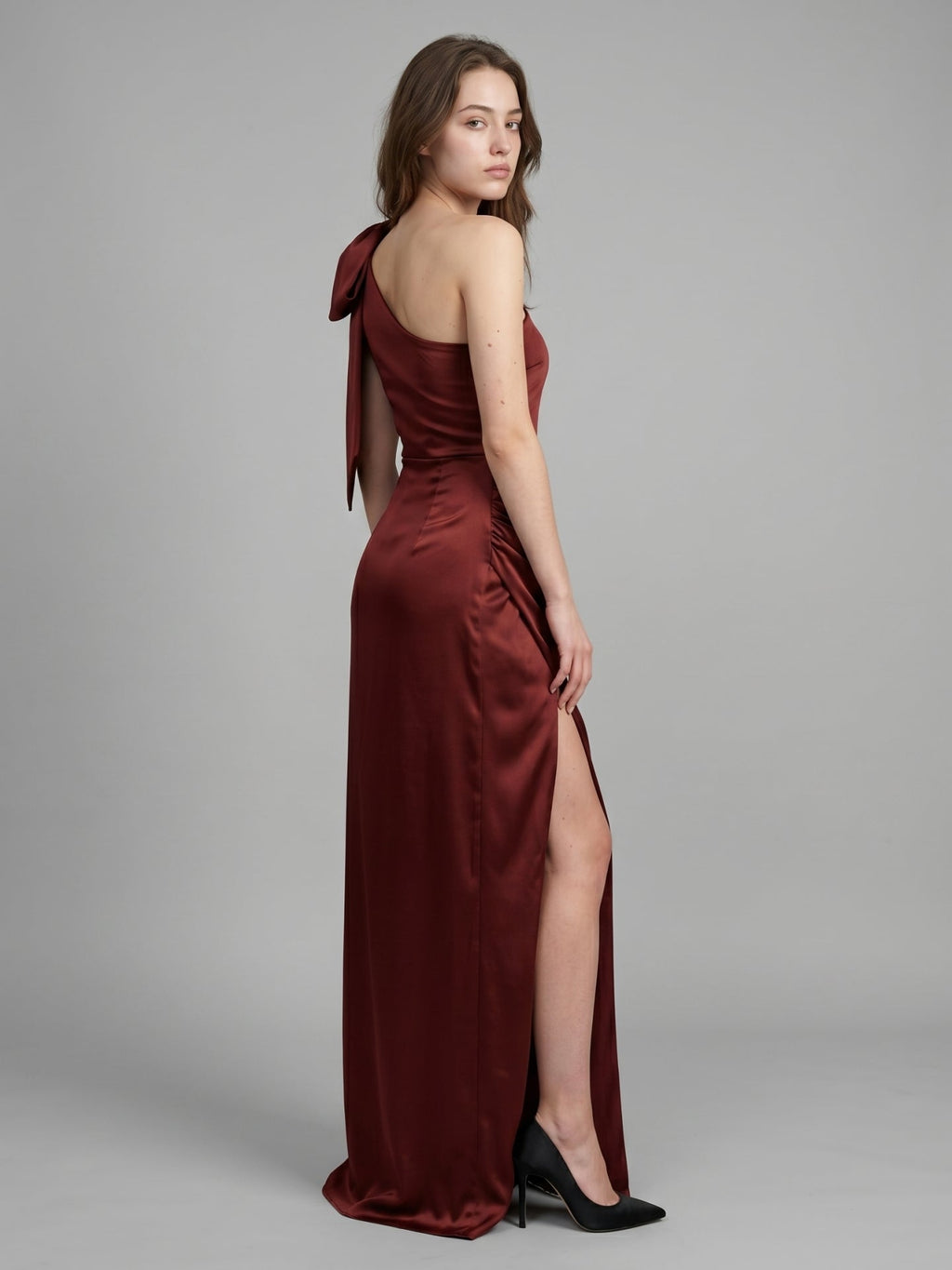Wine Satin Sheath One Shoulder Side Zip Floor-Length Bridesmaid Dress with Bow - Curvevia