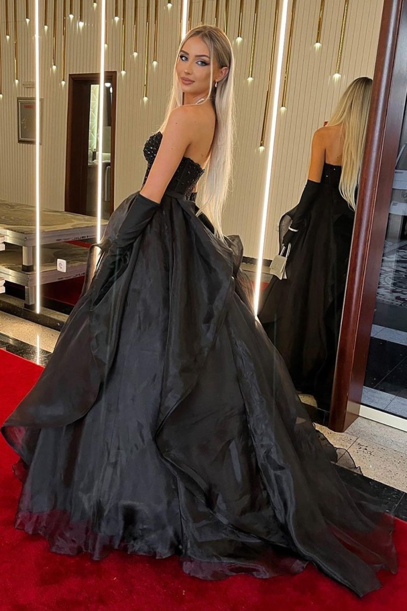 A Line Sweetheart Black Long Evening Dress with Beading - Curvevia