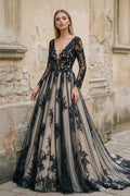 Non-Traditional Gothic Black and White Boho Lace Wedding Dress Flowy Forest Sleeved Backless Bridal Gown with Court Train - Curvevia