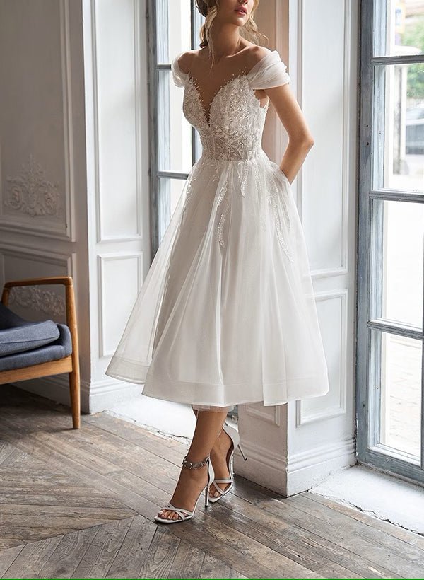 A-Line Sweetheart Long Sleeves Elegant Tulle Wedding Dresses With Appliques Lace - Curvevia