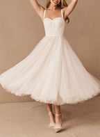 A-Line Sweetheart Sleeveless Tulle Tea-Length Wedding Dresses With Pleated - Curvevia