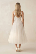 A-Line Sweetheart Sleeveless Tulle Tea-Length Wedding Dresses With Pleated - Curvevia