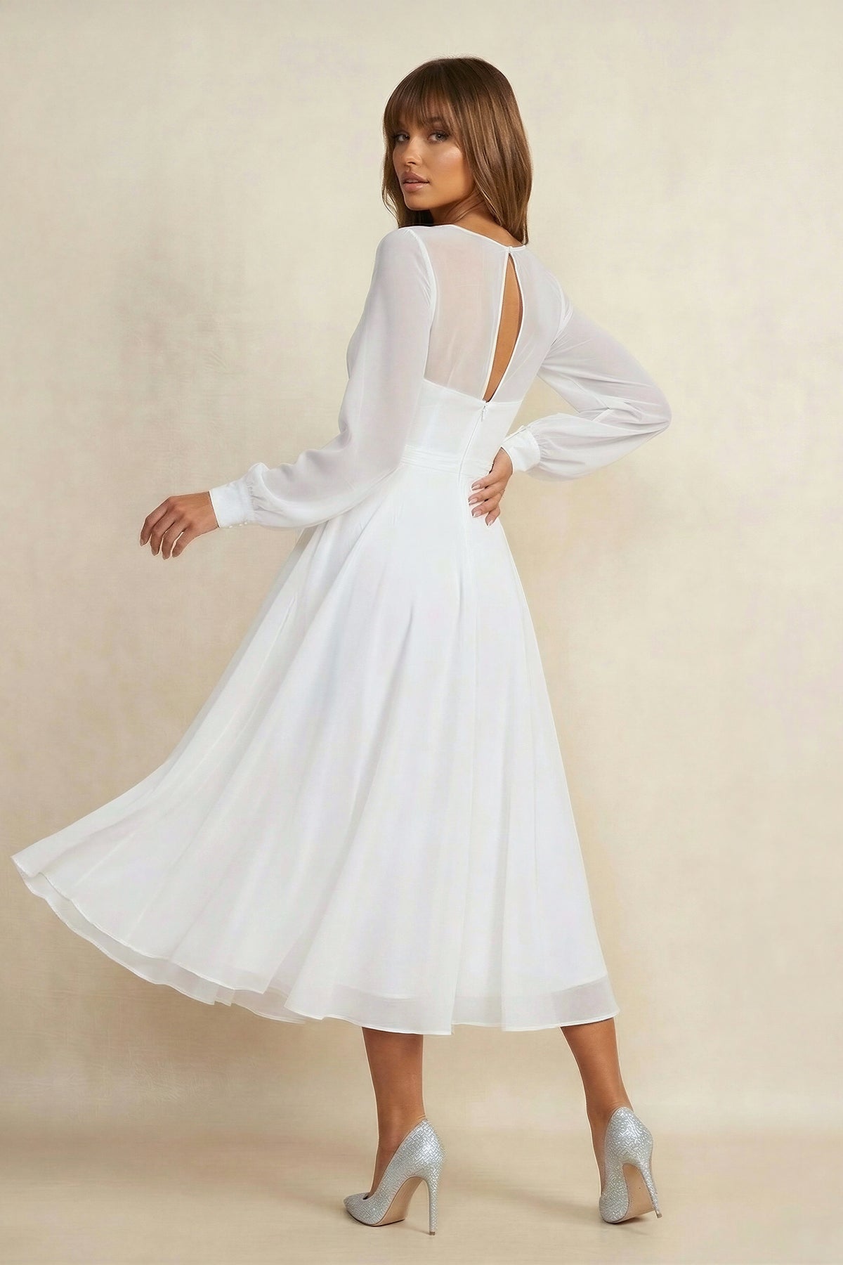 A-Line V-neck Chiffon Long Sleeves Zipper Wedding Dress - Curvevia