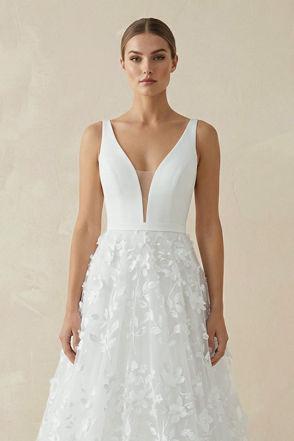 A Line V-Neck Tulle Lace Wedding Dresses - Curvevia