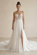 White Sweetheart Long Lace Boho Wedding Dress with Slit - Curvevia