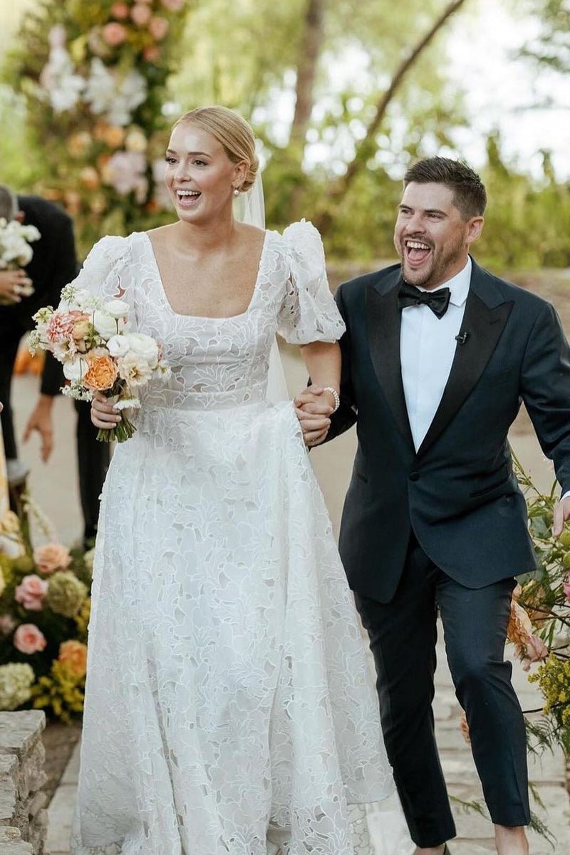A-Line Square Neck Vintage Lace Wedding Dresses - Curvevia